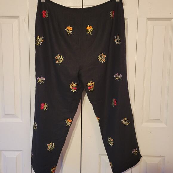 Nicole Studio, 14 | High Rise Linen-Blend Floral Embroidered Crop Wide Leg Pants - Picture 2 of 6